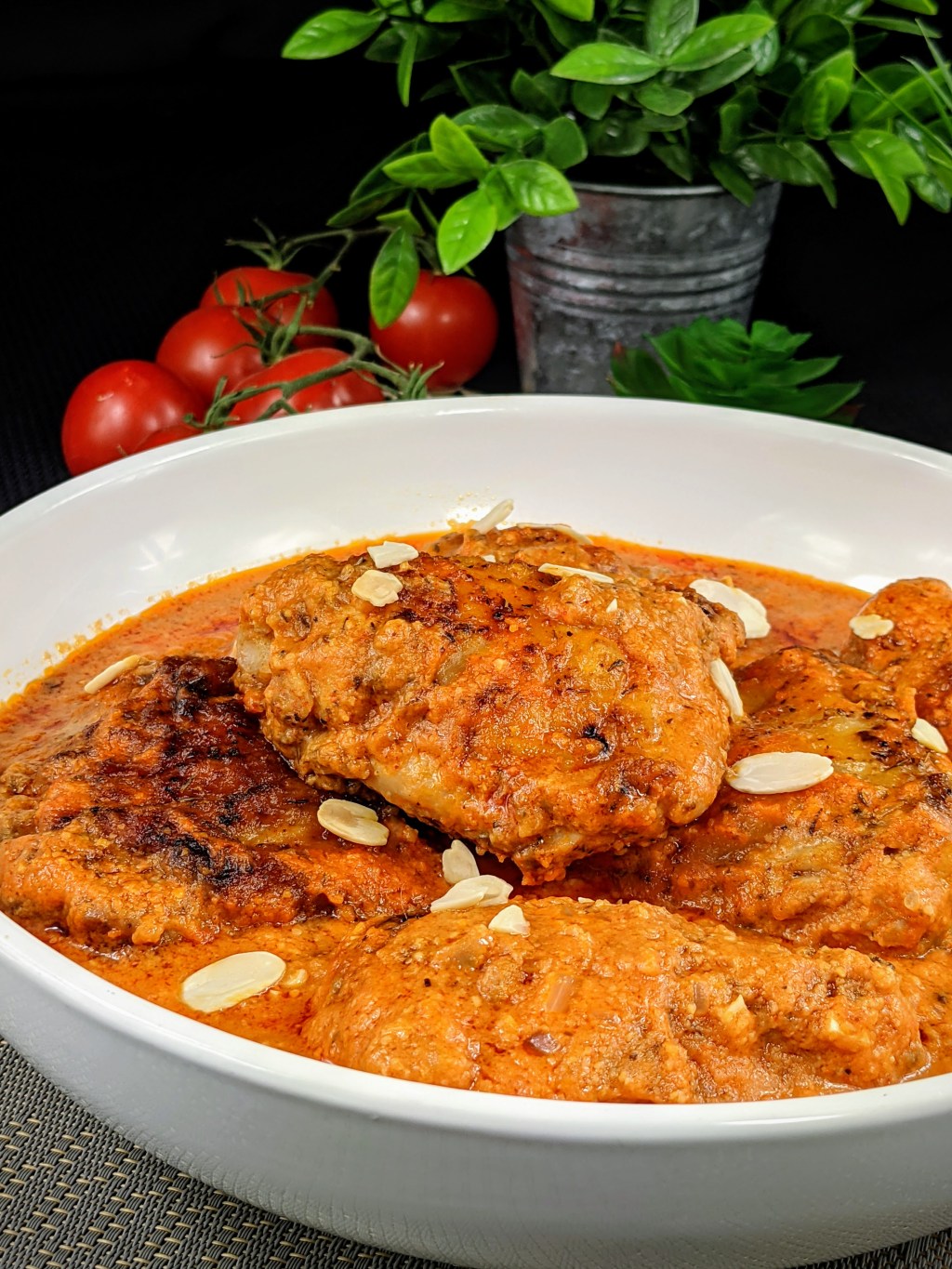 Pollo Almendrado Rojo